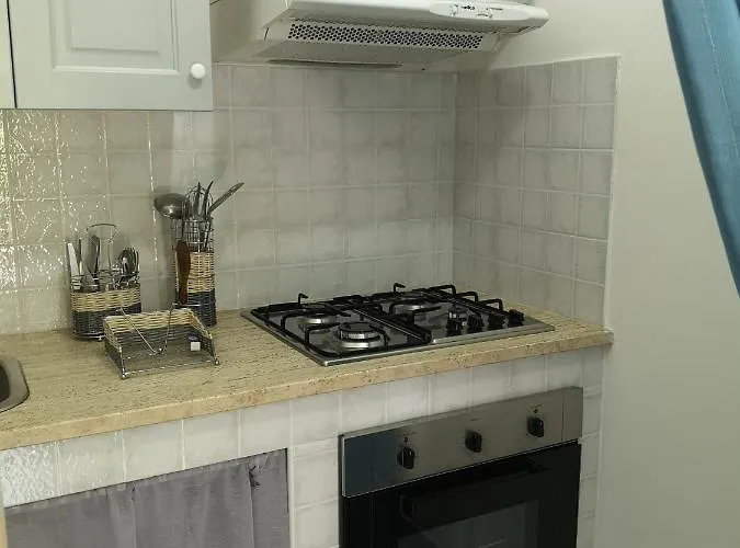 Elis...land... توري كان