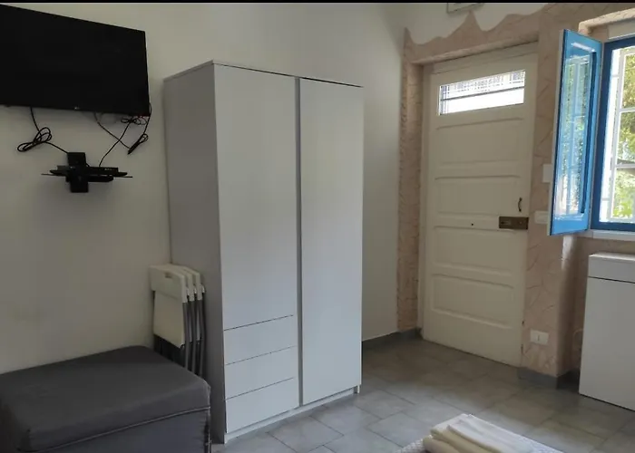 Elis...land... بيت ضيافة